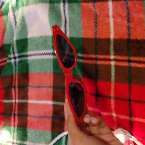 Sunglasses - Picture 1 of 2